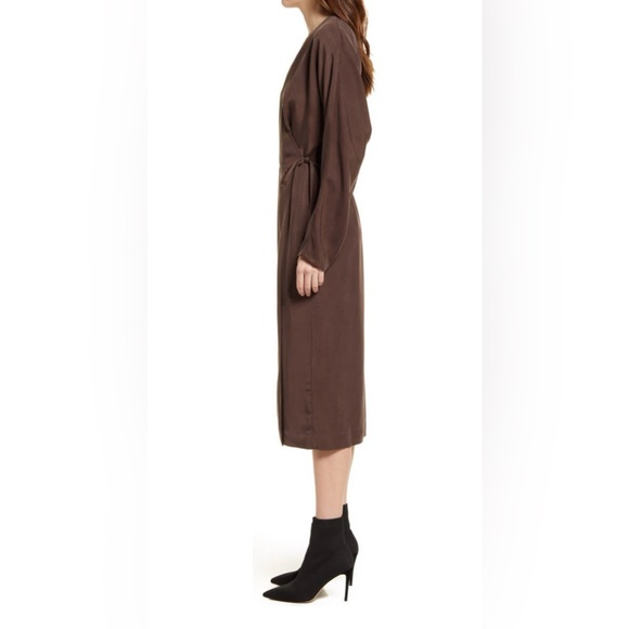 & Other Stories Oversized Midi Wrap Dress Brown Size 8 - Picture 3 of 5